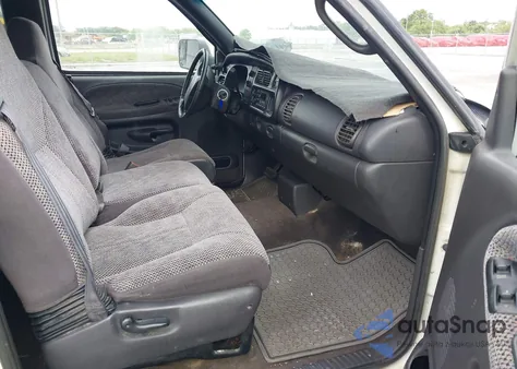 2000 Dodge Ram 2500 St из США, поврежденный, VIN 3B7KC23Z3YG106911